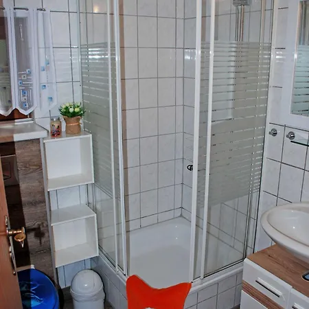 Ferienhaeuser Am Selliner * Sellin (Rugen)